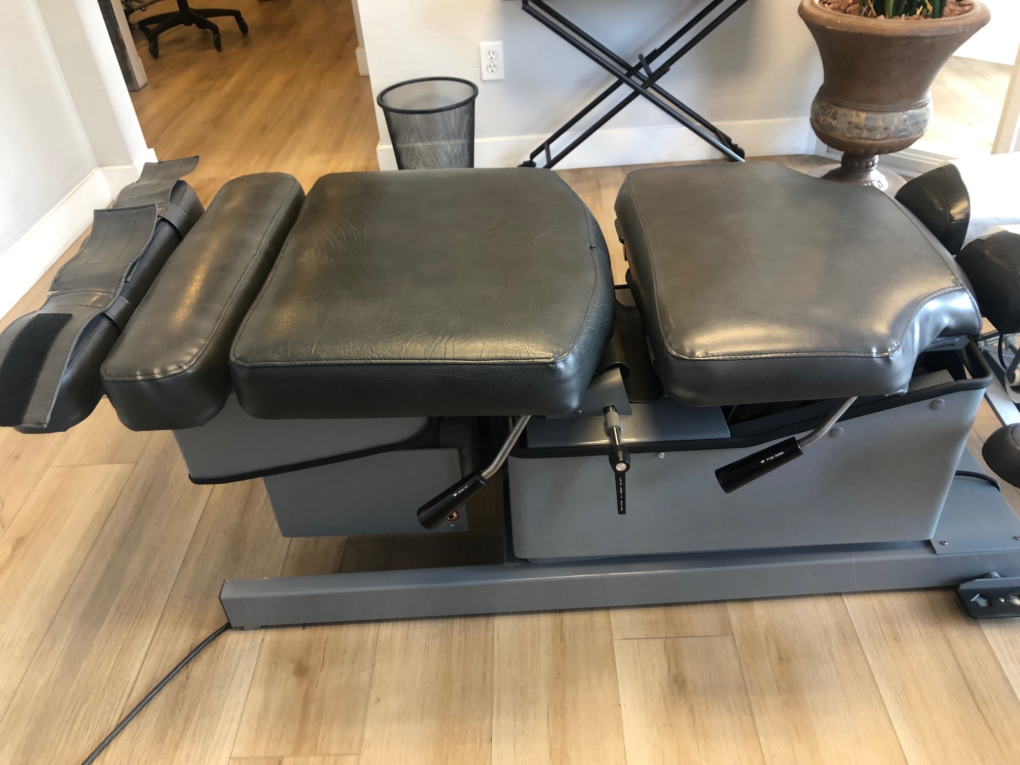 Hill AFT Table with drops