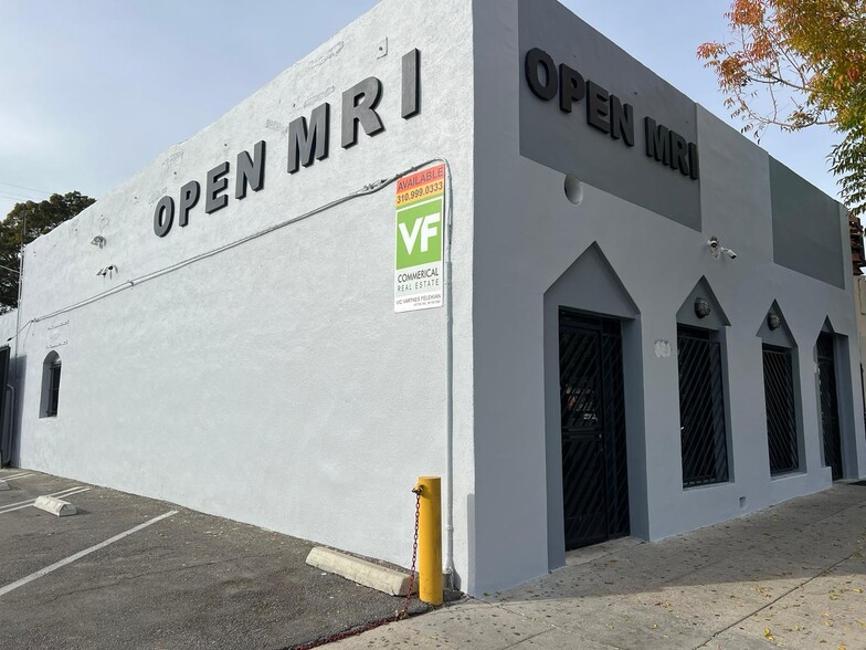 1127 Vermont — Hollywood FREESTAN