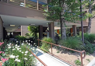 Front-Building
