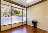 Room Rental in Beautiful Clinic