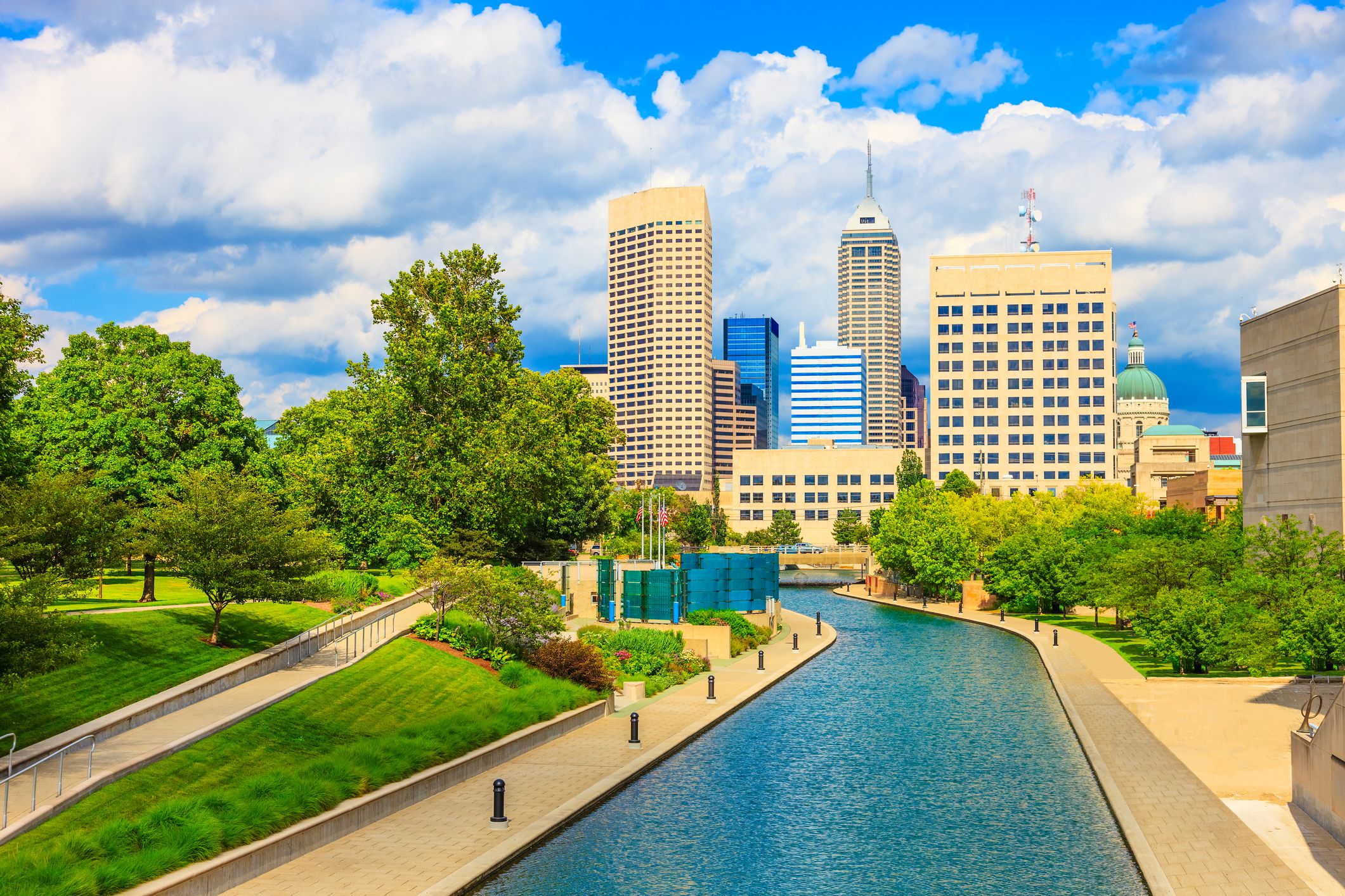 W SIDE OF INDIANAPOLIS SUBURB CHIROPRACTIC PRACTICE FOR SALE